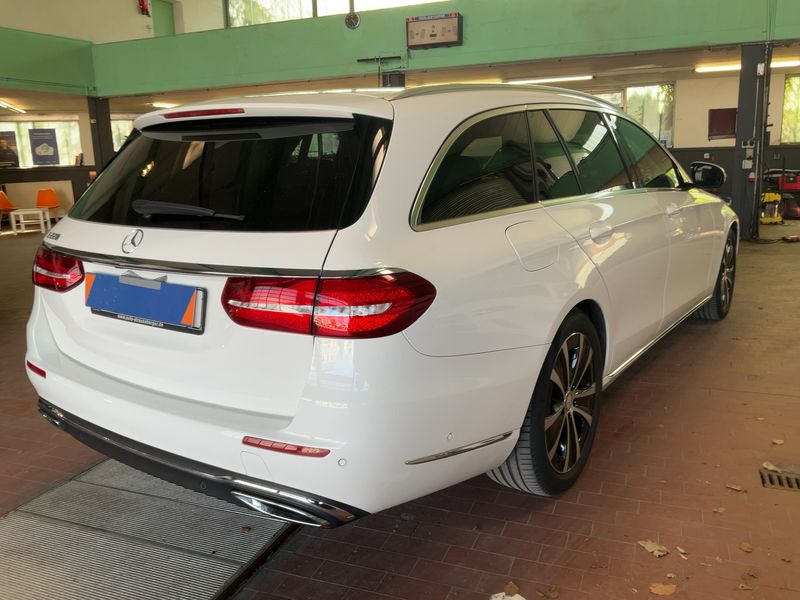 Mercedes-Benz E-Klasse E 200 Mild-Hybrid T Exclusive 2020 – снимка 8