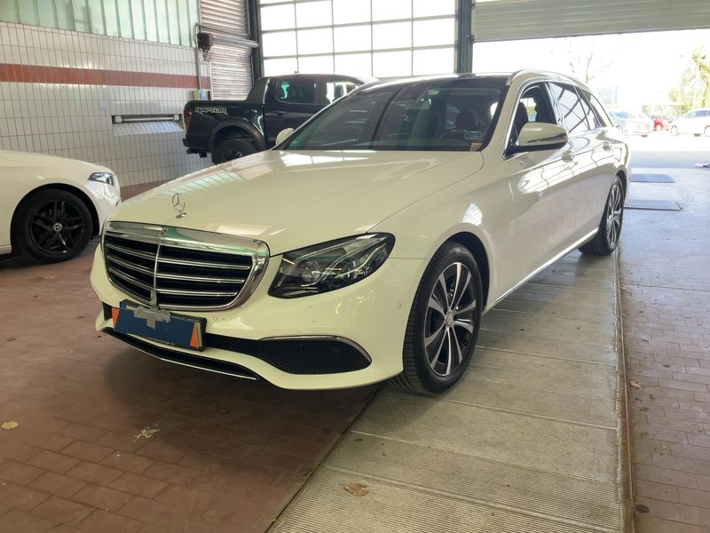 Mercedes-Benz E-Klasse E 200 Mild-Hybrid T Exclusive 2020 – снимка 1