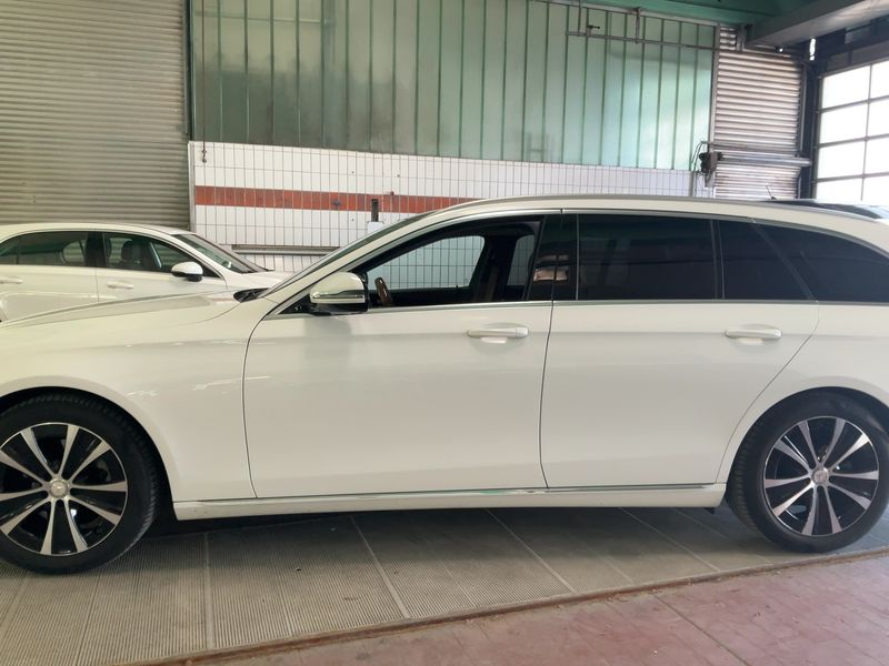 Mercedes-Benz E-Klasse E 200 Mild-Hybrid T Exclusive 2020 – снимка 4