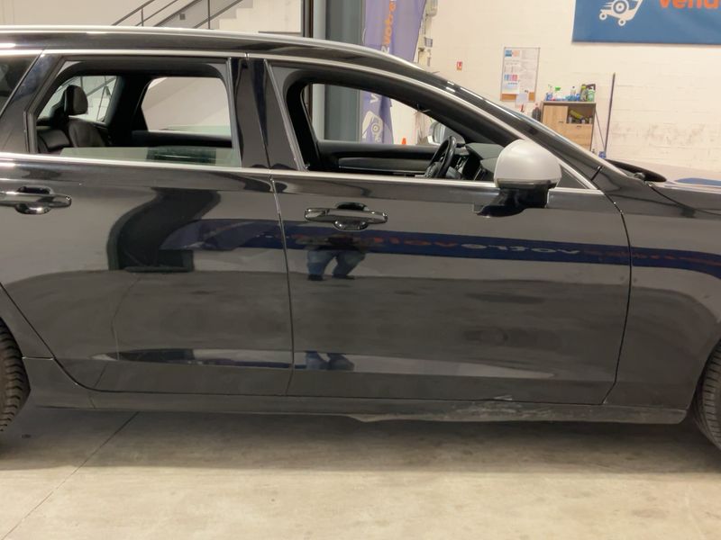 Volvo V90 2.0 D4 R-Design AWD 2017 – снимка 10