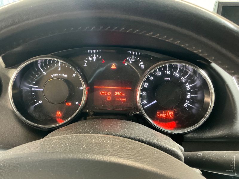 Peugeot 3008 1.6 HDi Allure 2014 – снимка 18
