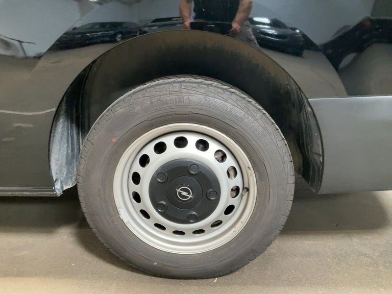 Opel Vivaro 2.0 Diesel XL 2025 – снимка 5