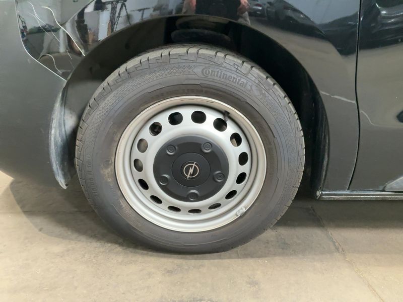 Opel Vivaro 2.0 Diesel XL 2025 – снимка 3