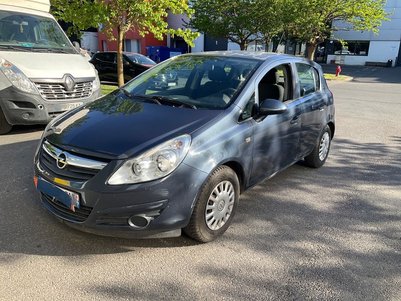 Opel Corsa 1.2 Essentia 2010 – снимка 1