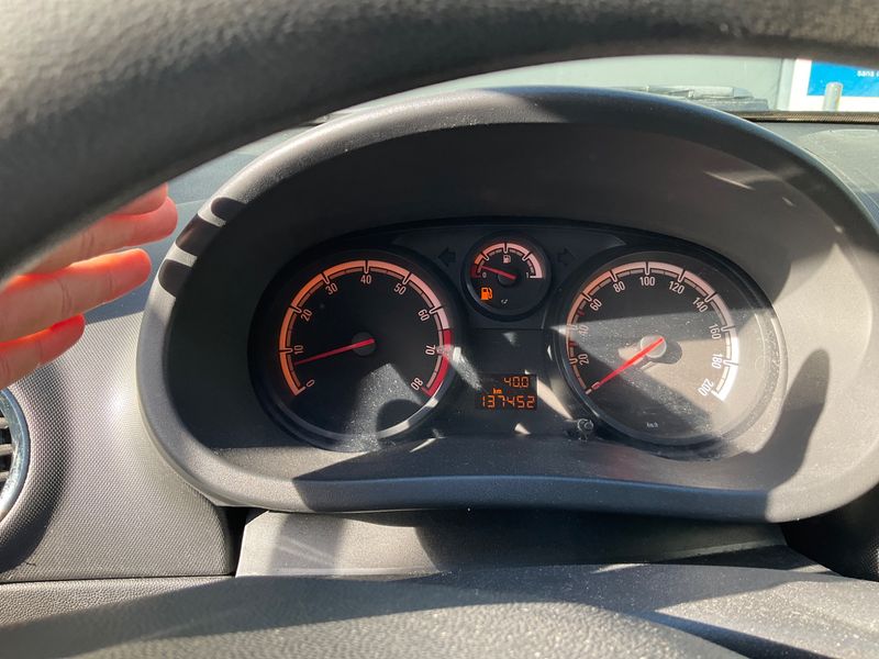 Opel Corsa 1.2 Essentia 2010 – снимка 4