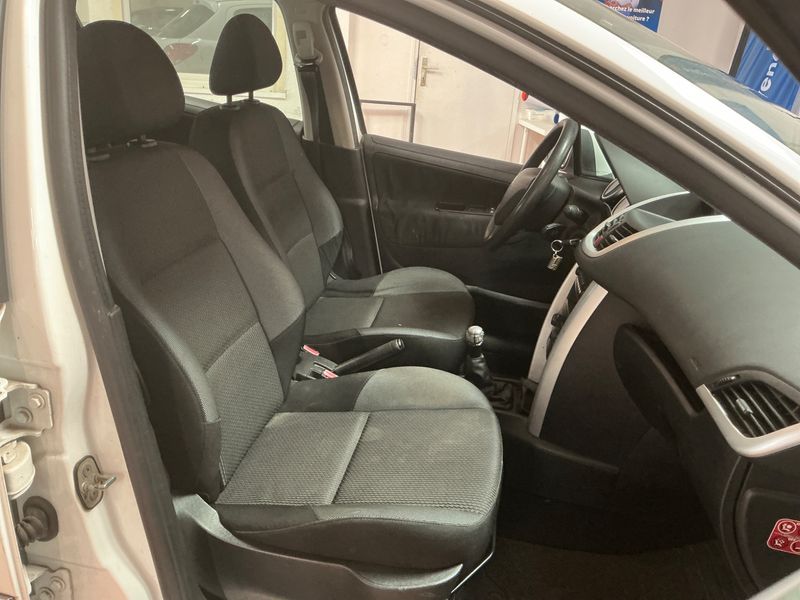 Peugeot 207 1.4 207 Plus 2013 – снимка 3
