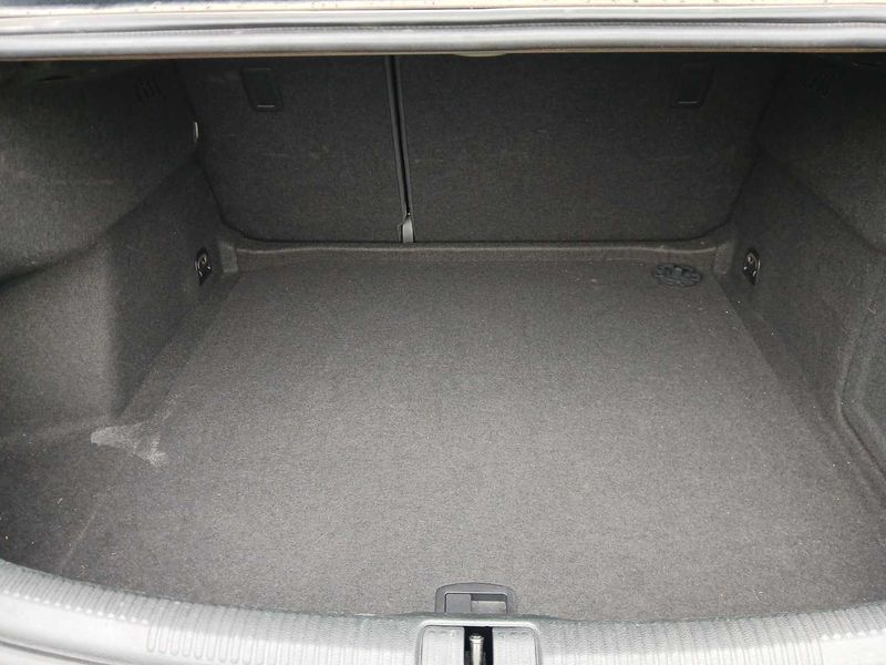 Audi A3 Limousine 1.6 TDI Attraction 2015 – снимка 9