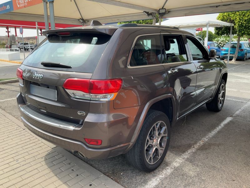 Jeep Grand Cherokee 3.6 V6 Overland 2019 – снимка 8