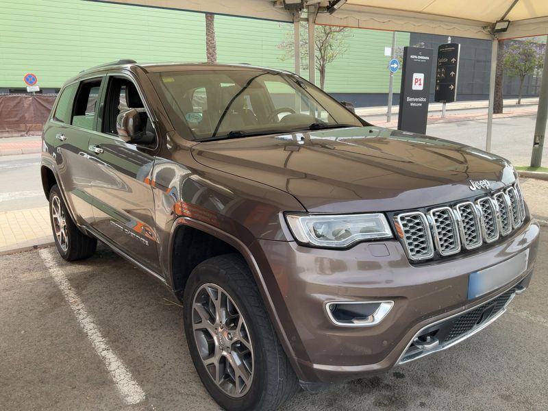 Jeep Grand Cherokee 3.6 V6 Overland 2019 – снимка 12