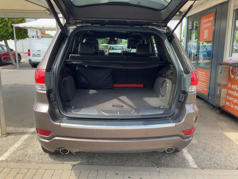 Jeep Grand Cherokee 3.6 V6 Overland 2019 – снимка 15