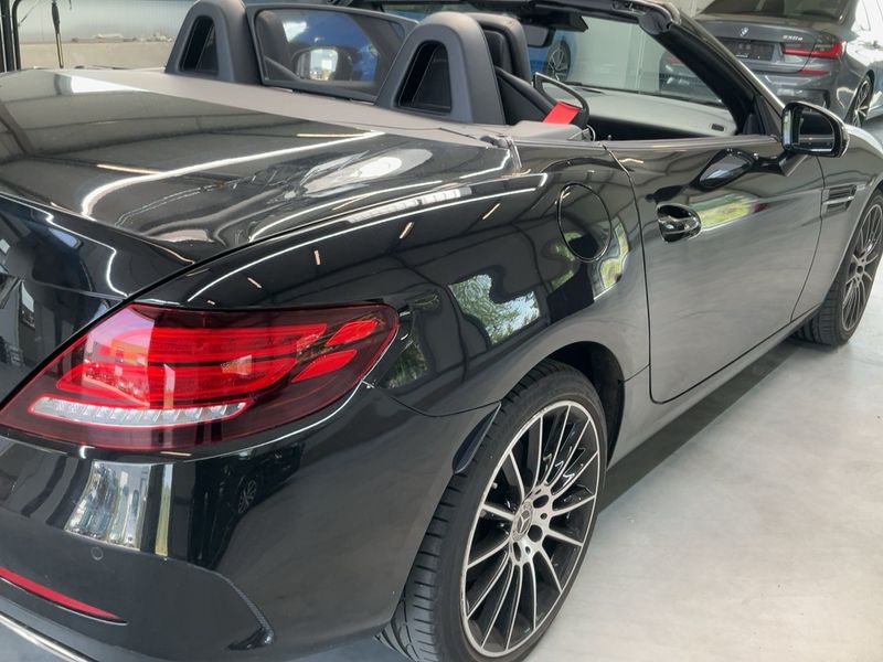 Mercedes-Benz SLC-Klasse SLC 200 CGI AMG Line 2018 – снимка 8