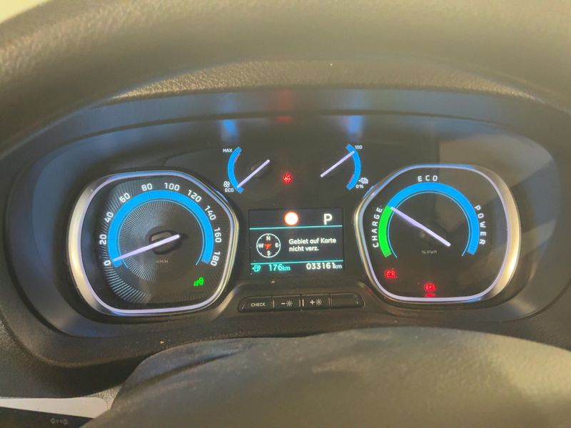 Peugeot Expert electric drive 100 kW Premium L2 2021 – снимка 18