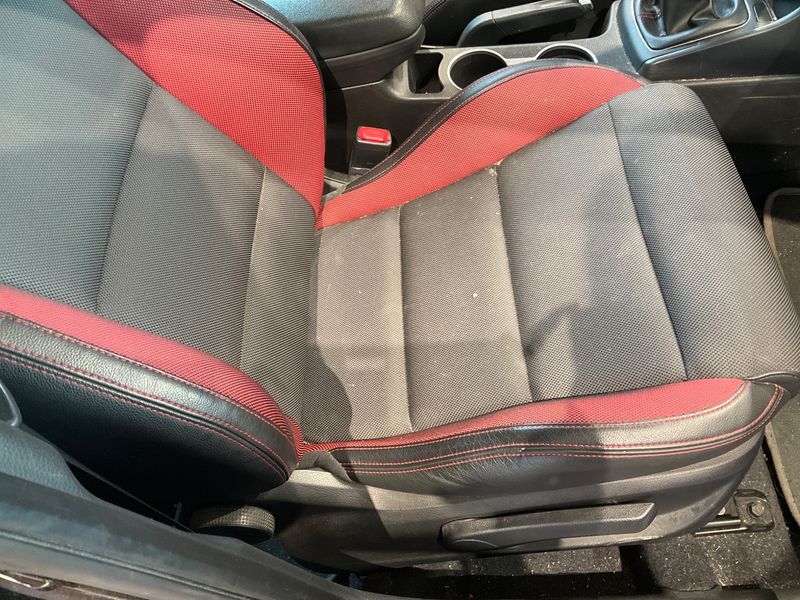 Hyundai i30 1.6 TGDI Turbo 2015 – снимка 36