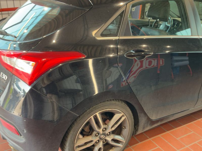 Hyundai i30 1.6 TGDI Turbo 2015 – снимка 8