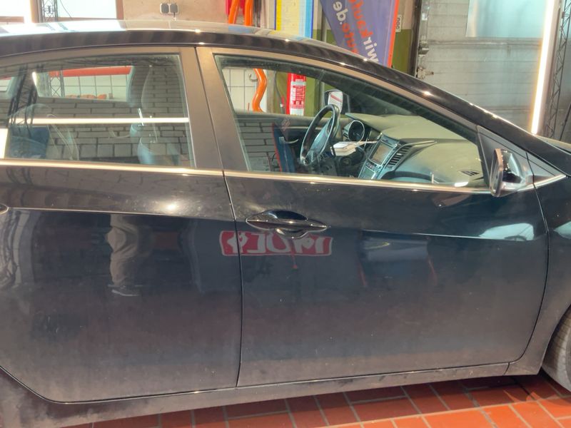 Hyundai i30 1.6 TGDI Turbo 2015 – снимка 10