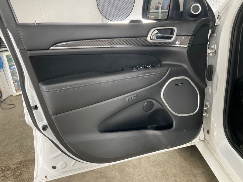 Jeep Grand Cherokee 6.4 V8 HEMI SRT 2019 – снимка 28