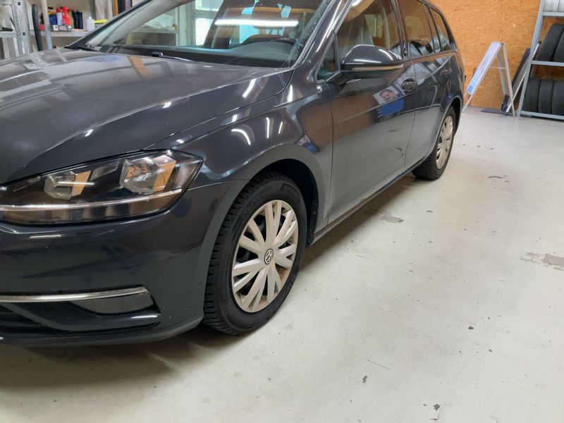 Volkswagen Golf VII 1.6 TDI Sound 2018 – снимка 2