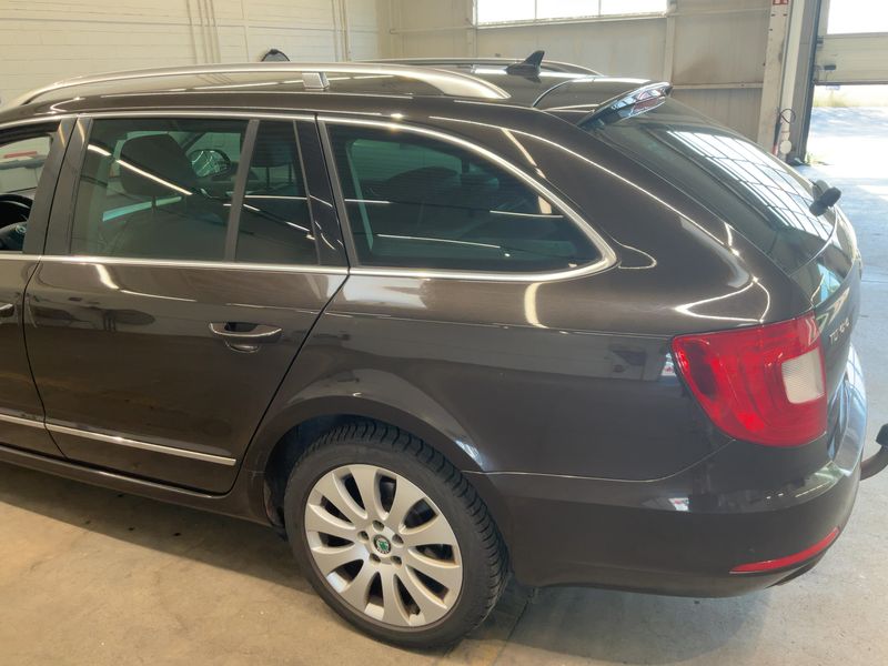 Skoda Superb 2.0 TDI Elegance 4x4 2012 – снимка 6