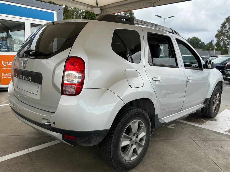 Dacia Duster 1.5 dCi Prestige 4x2 2017 – снимка 8