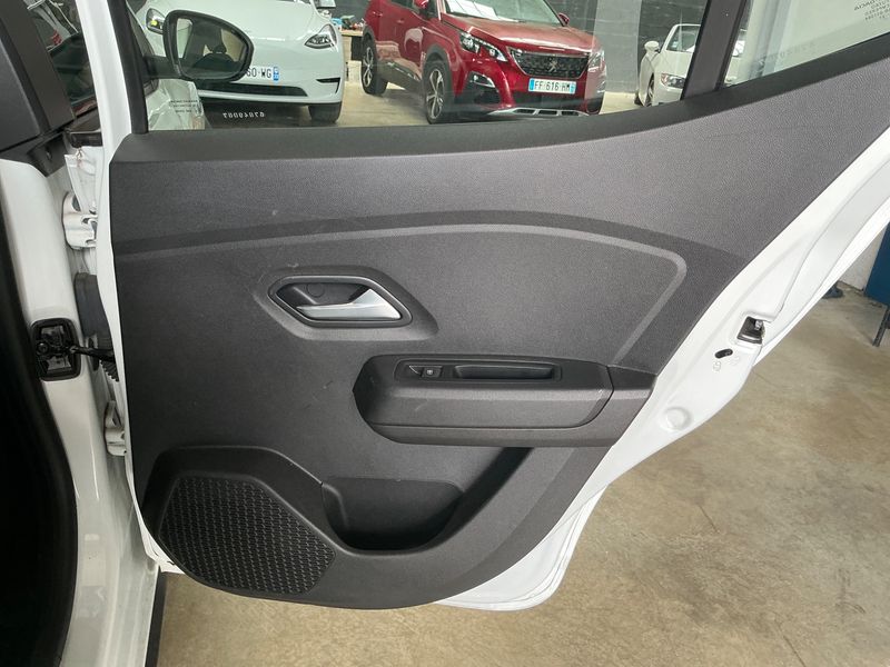 Dacia Sandero 1.0 TCe LPG Stepway Comfort 2021 – снимка 22