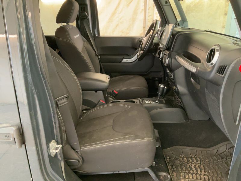 Jeep Wrangler Unlimited 2.8 CRD Rubicon 2018 – снимка 16