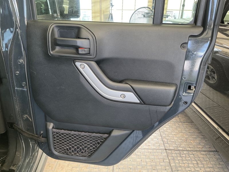 Jeep Wrangler Unlimited 2.8 CRD Rubicon 2018 – снимка 32