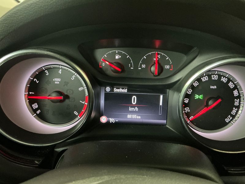 Opel Astra 1.4 SIDI Turbo Innovation Start&Stop 2017 – снимка 18