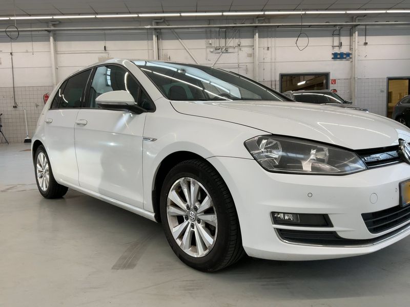 Volkswagen Golf VII 1.0 TSI Comfortline BlueMotion Tech 2015 – снимка 12