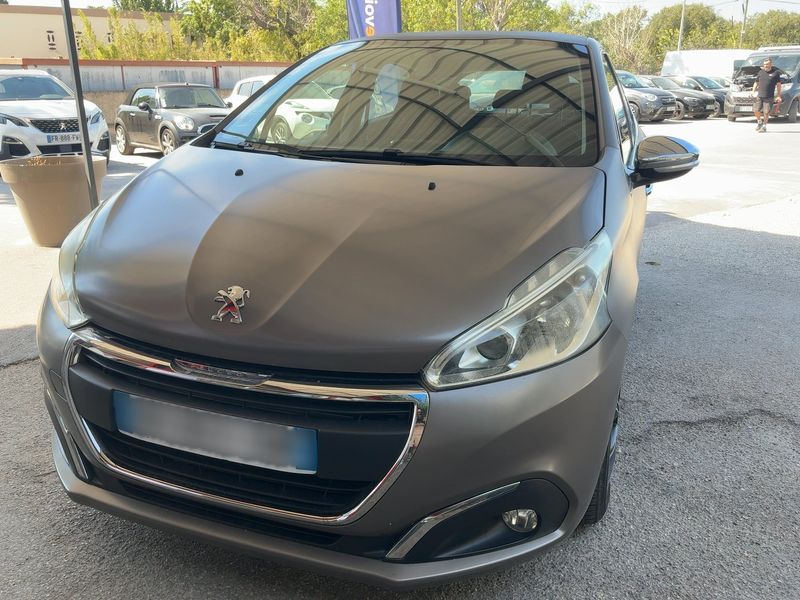 Peugeot 208 1.6 Blue-HDi Active 2015 – снимка 1