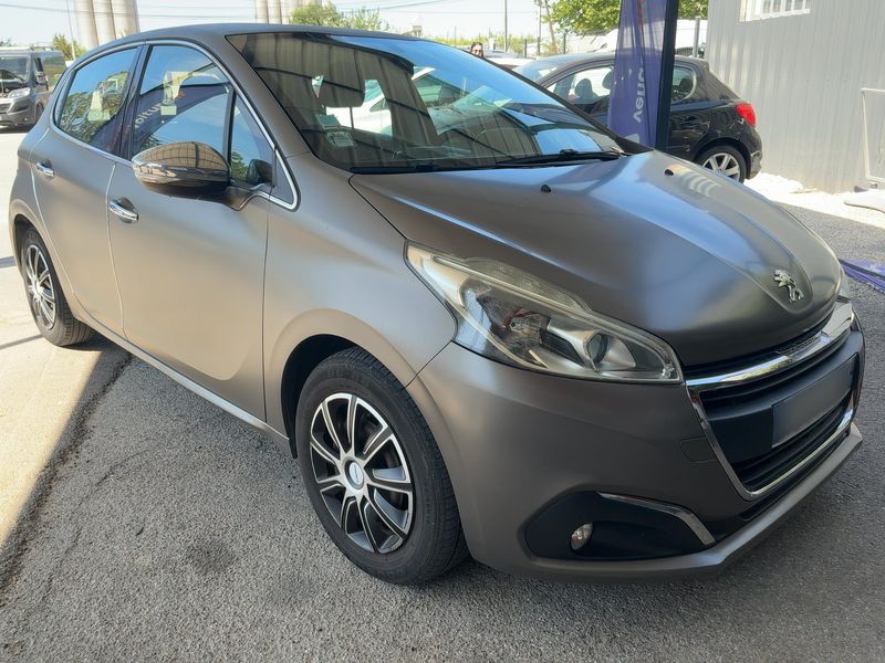 Peugeot 208 1.6 Blue-HDi Active 2015 – снимка 12