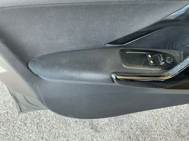 Peugeot 208 1.6 Blue-HDi Active 2015 – снимка 32