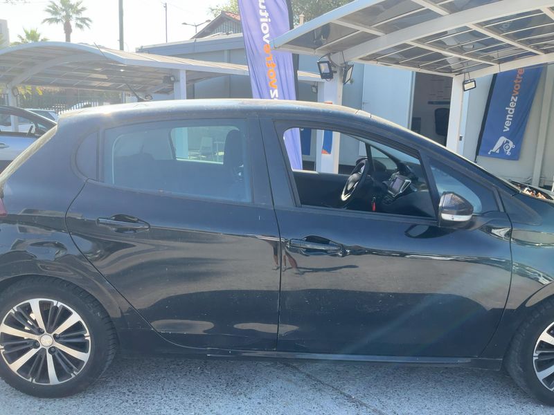 Peugeot 208 1.2 e-VTi Active 2017 – снимка 10