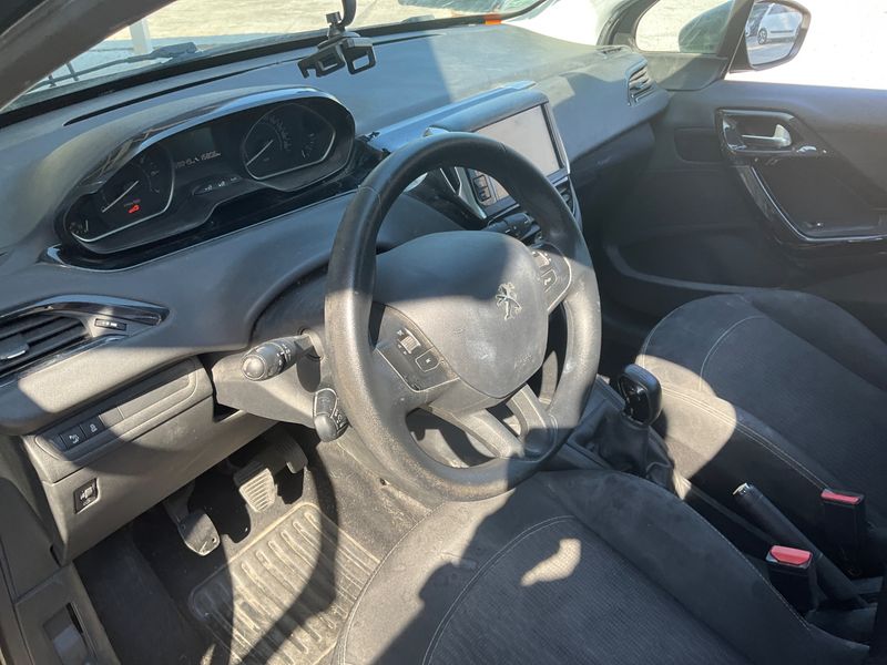Peugeot 208 1.2 e-VTi Active 2017 – снимка 27