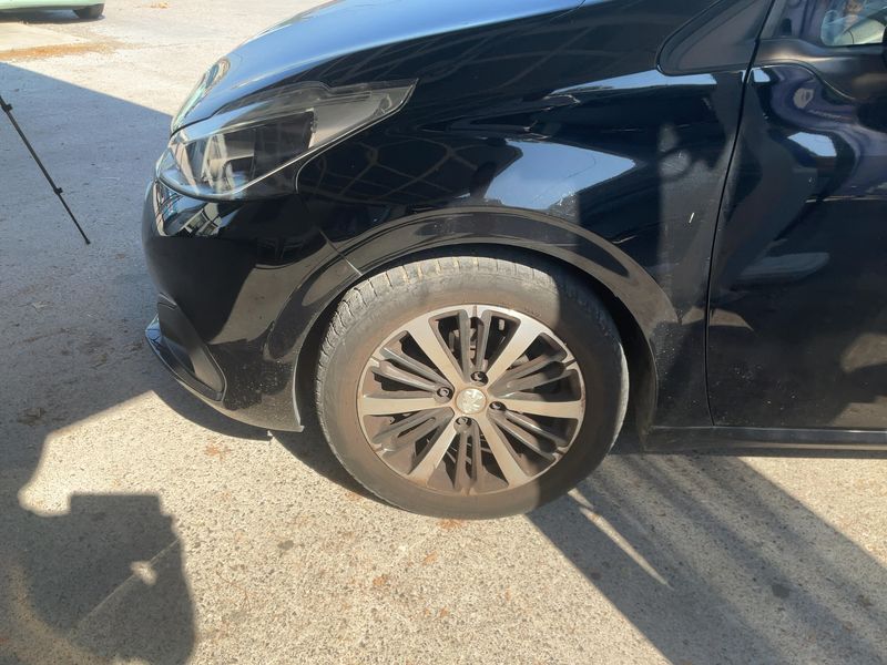 Peugeot 208 1.2 e-VTi Active 2017 – снимка 3