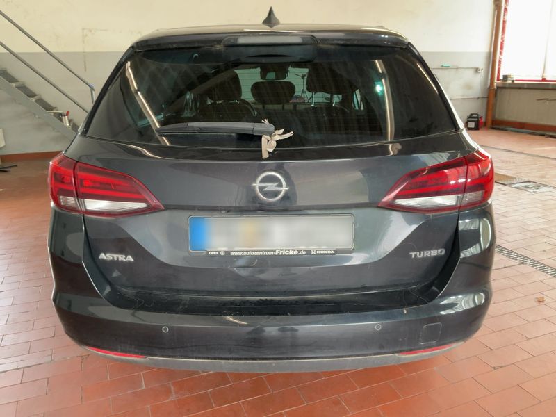 Opel Astra 1.4 SIDI Turbo Dynamic Start&Stop 2016 – снимка 16