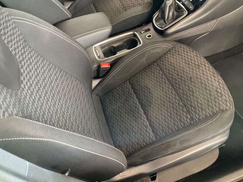 Opel Astra 1.4 SIDI Turbo Dynamic Start&Stop 2016 – снимка 31