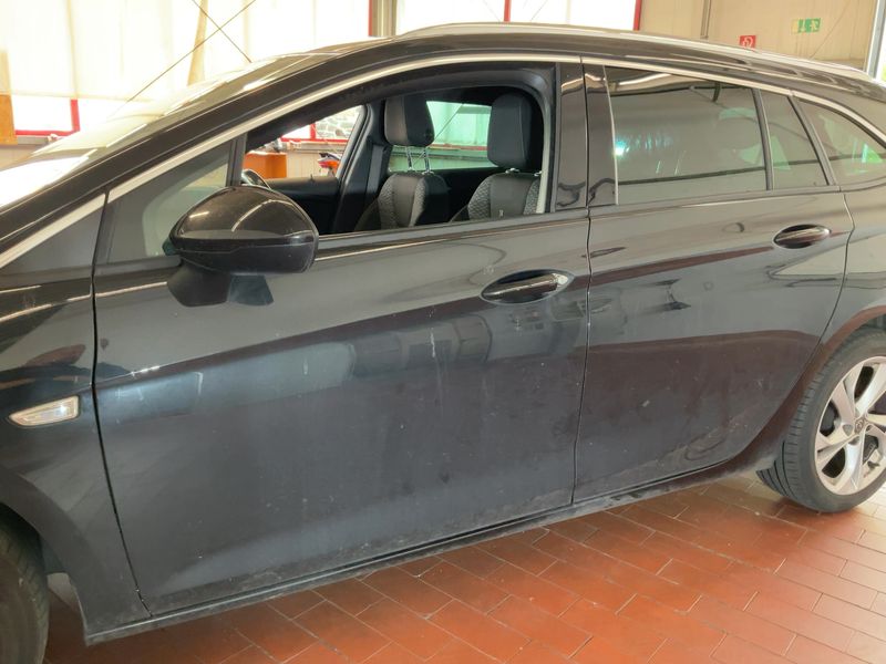 Opel Astra 1.4 SIDI Turbo Dynamic Start&Stop 2016 – снимка 4
