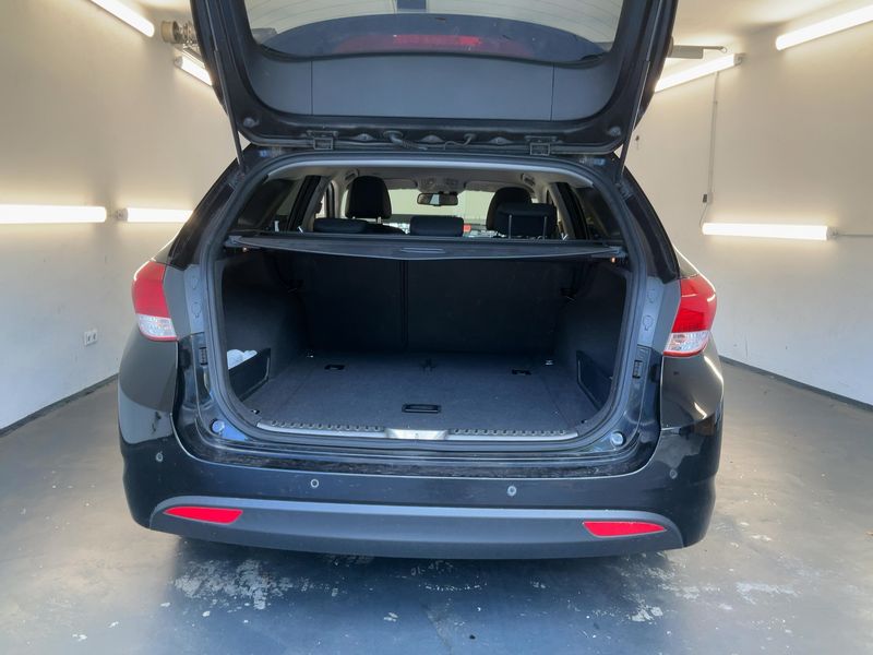 Hyundai i40 1.6 5 Star Edition 2013 – снимка 15
