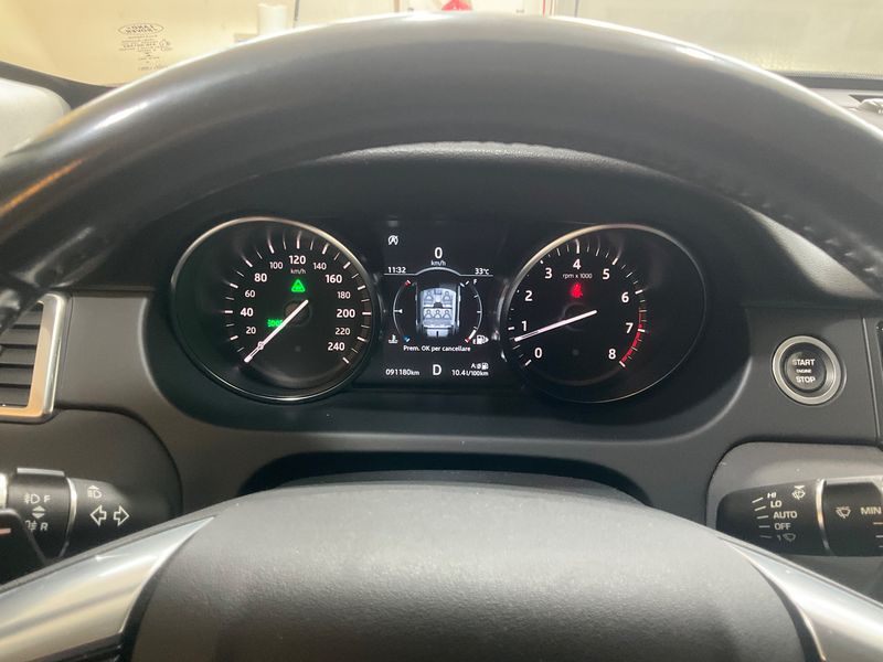 Land Rover Discovery Sport 2.0 Turbo SE AWD 2018 – снимка 19