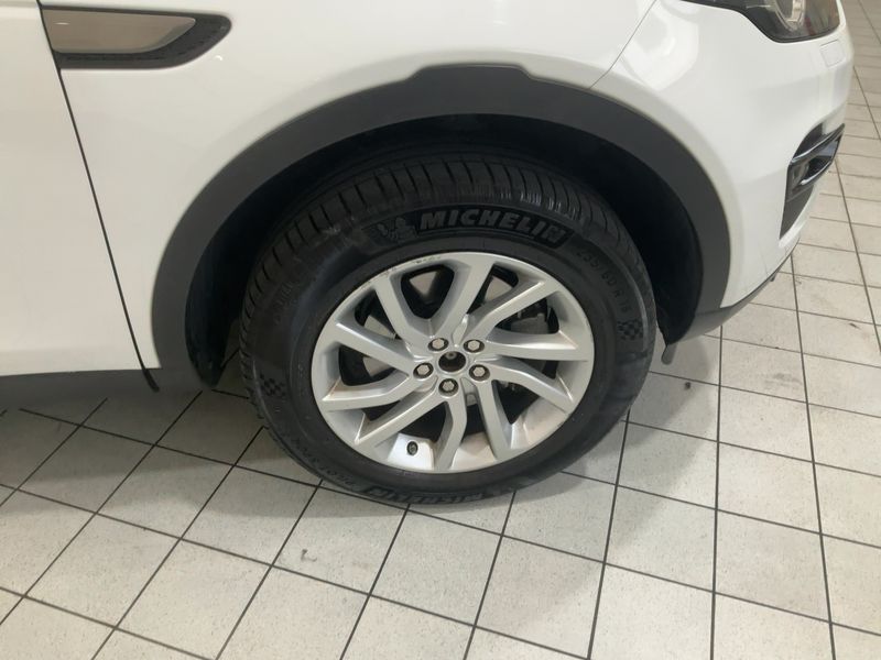 Land Rover Discovery Sport 2.0 Turbo SE AWD 2018 – снимка 11