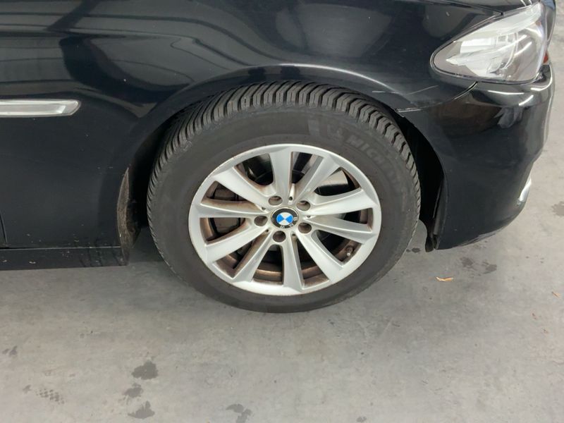 BMW 5er 530d xDrive 2015 – снимка 19