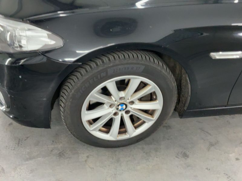 BMW 5er 530d xDrive 2015 – снимка 16