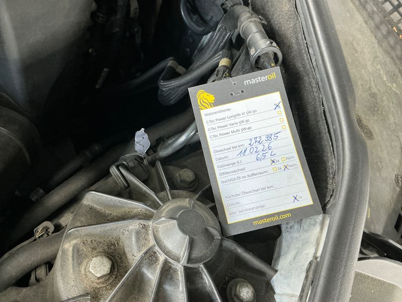 BMW 5er 530d xDrive 2015 – снимка 24