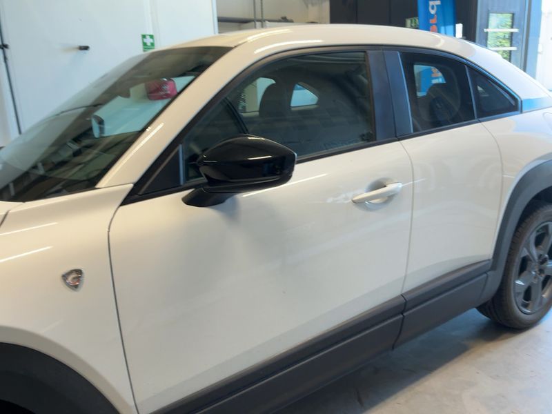 Mazda MX-30 electric drive 125 kW Exclusive-Line R-EV 2024 – снимка 4