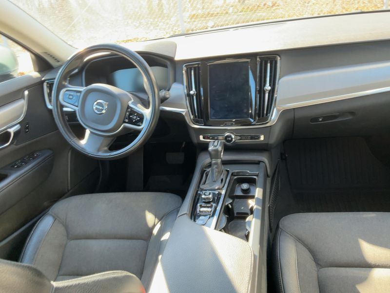 Volvo V90 2.0 D4 Momentum 2018 – снимка 18