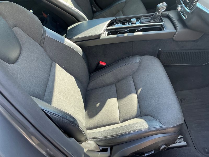Volvo V90 2.0 D4 Momentum 2018 – снимка 24