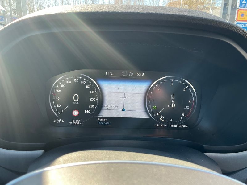 Volvo V90 2.0 D4 Momentum 2018 – снимка 19