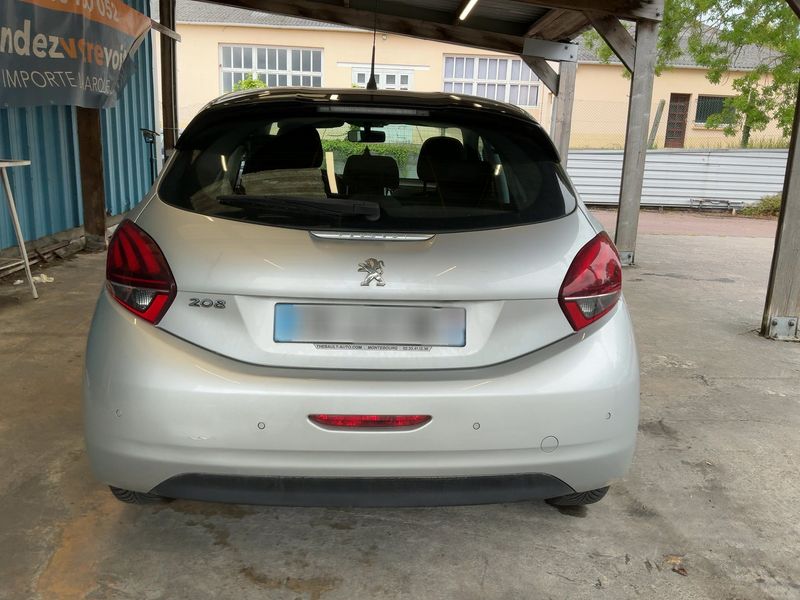 Peugeot 208 1.6 Blue-HDi Active Business 2017 – снимка 7