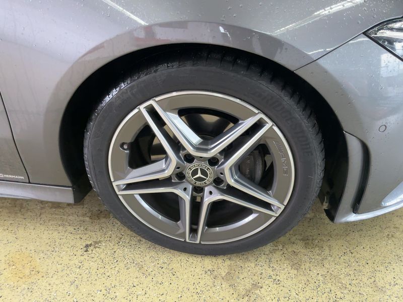 Mercedes-Benz CLA-Klasse CLA 180 Shooting Brake AMG Line 2020 – снимка 11