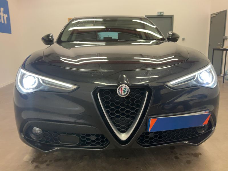 Alfa Romeo Stelvio 2.2 JTDM Lusso Q4 2018 – снимка 14